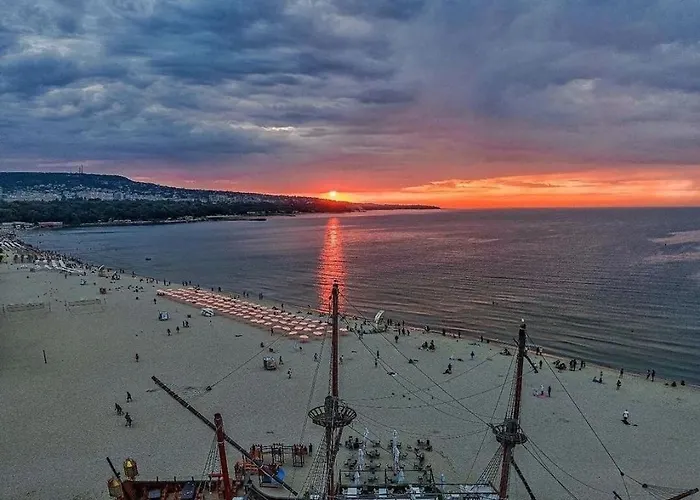 Sealovers' Nest דירה